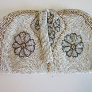 Vintage Ivory Beaded Small Top Zip Closure Clutch Bag